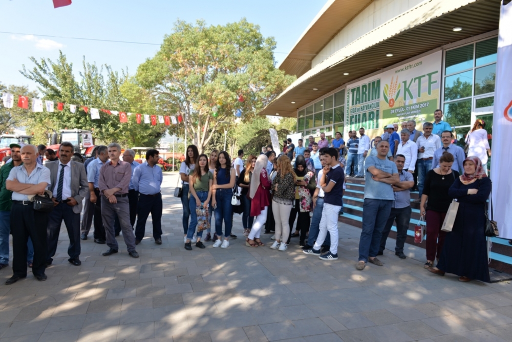 EN GÜZEL BERTİZ KABARCIK ÜZÜMÜ YARIŞMASI YAPILDI 9