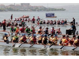 Küçükçekmece Gölü’nde Su Festivali