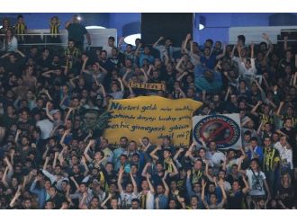 Ülker Arena’da ’İstifa Pankartı’