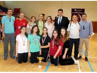 Badminton Turnuvası’nda İhlas Koleji Şampiyon Oldu