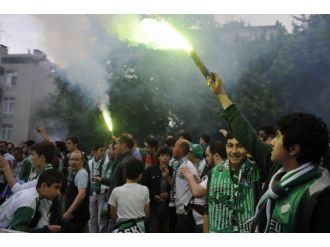 Bursaspor Ve Galatasaray Kafilesi Stadyuma Geldi