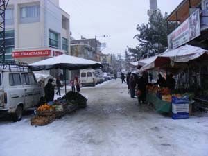 Yoğun Kar Yağışı Hayatı Olumsuz Etkiliyor