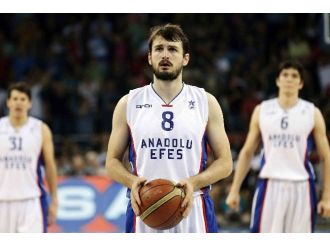 Anadolu Efes Türk Sporculara En Çok Süre Veren Takım Oldu