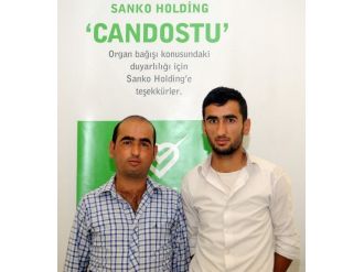 Ağabeyine Böbreğini Verdi