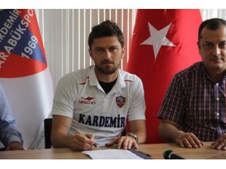 Karabükspor Rıza Efendioğlu’nu Kadrosuna Kattı