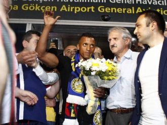 Luıs Nanı, Fenerbahçe’ye İmza Atıyor