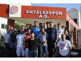 Antalyaspor Taraftarından Gencer’e Destek