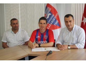 Kardemir Karabükspor 2 Oyuncuyu Kadrosuna Kattı