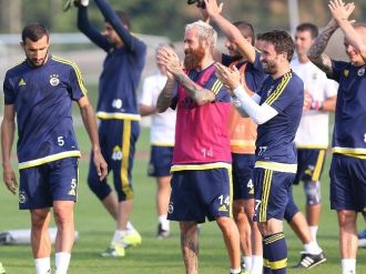 Fenerbahçe’de Neşeli Antrenman