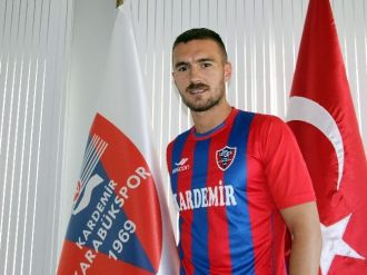 Karabükspor Forvet Hattını Romen Futbolcu İle Güçlendirdi