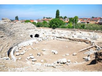 Bakanlık İznik’i Arkeolojik Tarla İlan Etti