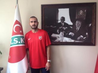 Gökhan Ünal Karşıya’da