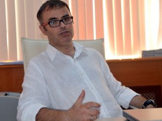 Doç. Dr. Mustafa Arı: Dijital Dünya Çocukların Geleceğini Tehdit Ediyor