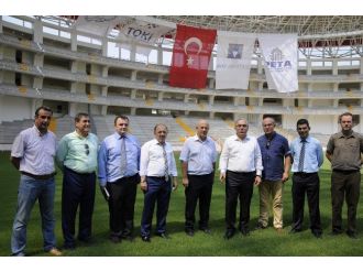 Toki Başkanı Turan, Antalya Stadını İnceledi