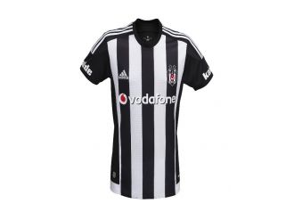 Vodadone Beşiktaş Taraftarlarına Forma Hediye Ediyor