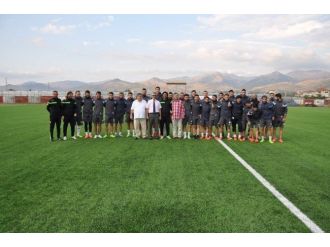 Kaymakam Arıcan Sandıklıspor Teknik Heyeti Ve Futbolcuları Ziyaret Etti