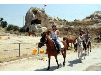 Sırbistan’dan Gelen Öğrenciler Kapadokya’da