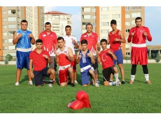 Türk Boksörler Grozni’de Ringe Çıkıyor