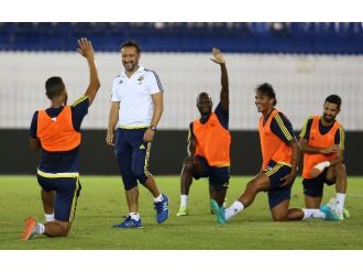 Fenerbahçe, Atromitos Maçı Hazırlıklarını Tamamladı