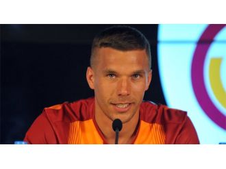 Podolski: ’Birlik Olmalı Ve Geri Dönmeliyiz’