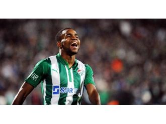 Bakambu, Bursaspor’dan Neden Ayrıldığını Açıkladı