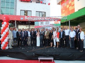 Dünya Okulu Bahçeşehir Koleji, Burdur’da Açıldı