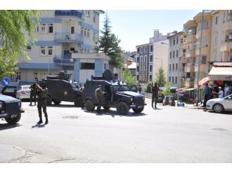 Saldırıda Yaralanan Polis Şehit Oldu