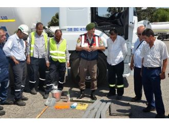 Jandarma Trafik Timi’nden Tanker Şoförlerine Eğitim