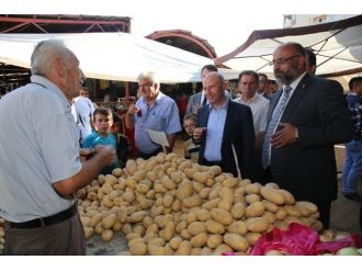 Çolakbayrakdar Pazarda Esnaf Ve Vatandaşı Dinledi