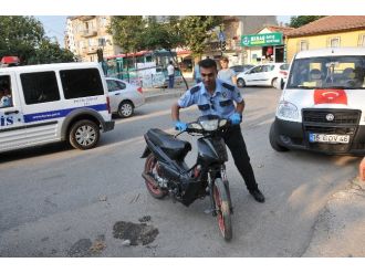 Hırsız Kül Kedisi Gibi Geride Ayakkabılarını Bıraktı