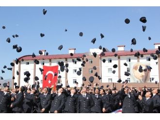 Erzincan Pomem’de Mezuniyet Heyecanı