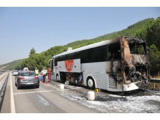 Yolcu Otobüsü Alev Aldı