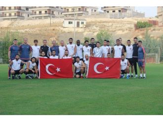 Gaziantepsporlu Futbolcular Ve Teknik Heyetten Anlamlı Mesaj