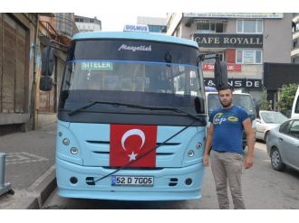 Dolmuşçulardan Bayraklı Ve Siyah Kurdeleli Tepki