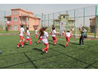 Sevgi Evleri Çocukları İçin Halı Saha Yapıldı