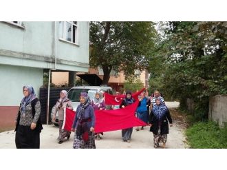 Giresun’da Köylü Kadınlar Şehitler İçin Yürüdü