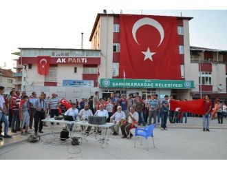 Şarkikaraağaç’ta Teröre Tepki Yürüyüşü