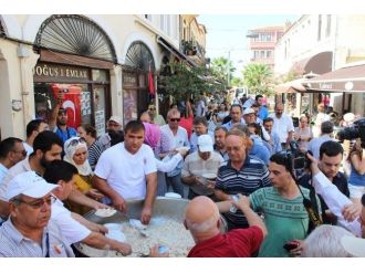 Ak Parti Çanakkale Teşkilatı Şehitler İçin Mevlit Okuttu