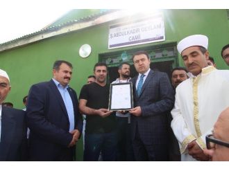 Vali Işın Cami Açılışına Katıldı