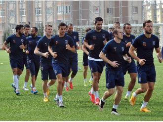 Semih Ve Emre Beşiktaş Karşısında Yok