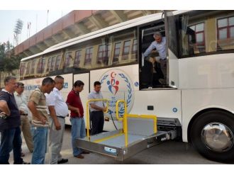 Gençlik Ve Spor Bakanlığı’ndan Adana’ya Engelli Otobüsü