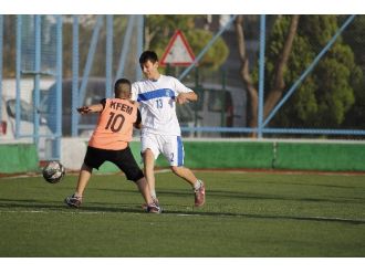 Öğrencilerin Futbol Aşkı Engel Tanımadı