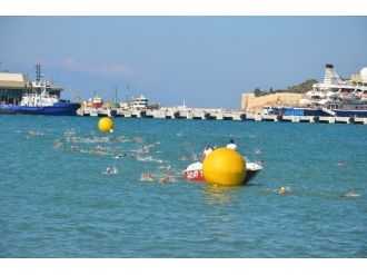 Türkiye Triatlon Şampiyonası Türkiye Finali Kuşadası’nda Yapıldı