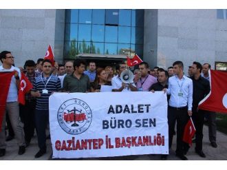 Adalet Büro-sen Terörü Protesto Etti