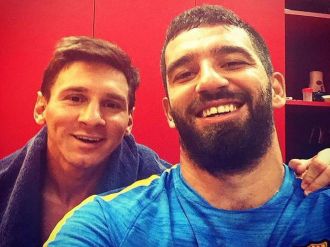 Arda’dan Messi’li Selfie