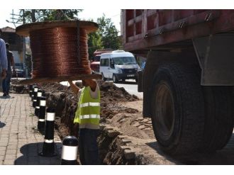 Sındırgı’da Elektrik Hatları Yer Altına Alınıyor