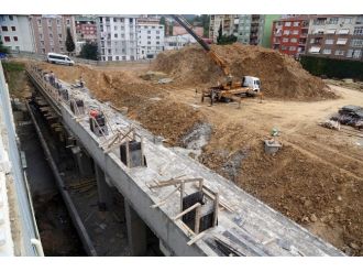 Gülsuyu Stadı Hızla Yükseliyor