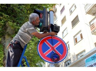 Trafikte Sesli Uyarı Sistemi