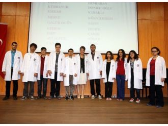 Çü’de 268 Doktor Adayı Beyaz Önlüklerini Giydi