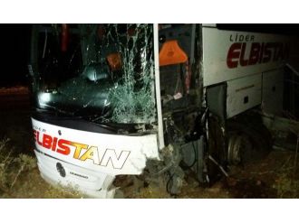 Afyonkarahisar’da Trafik Kazası: 1 Ölü, 1 Yaralı